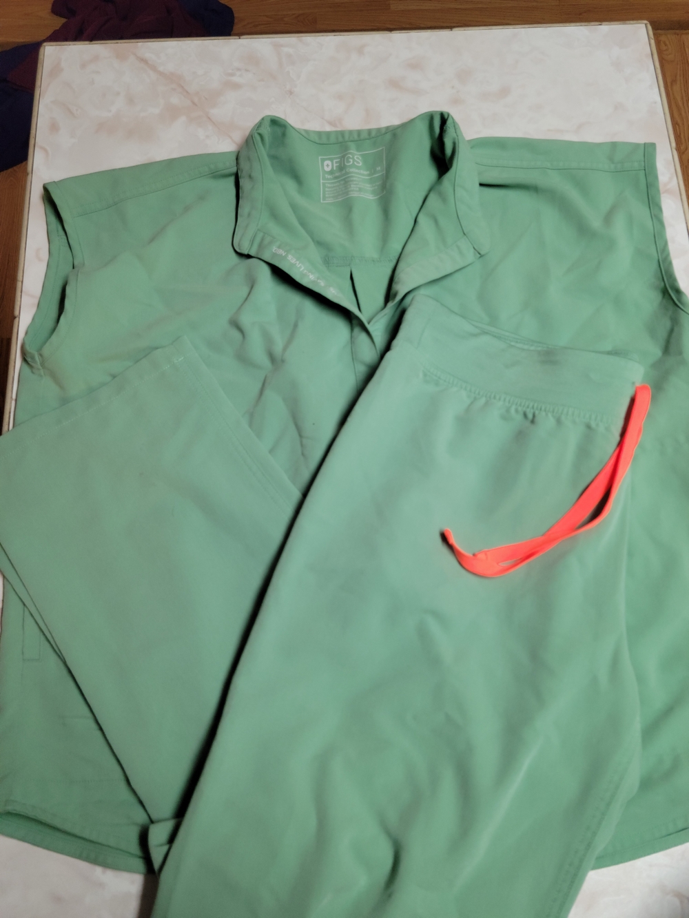 FIGS Jade Limited Edition Scrub Set Medium M Livingston Pants + Rafaela  Top